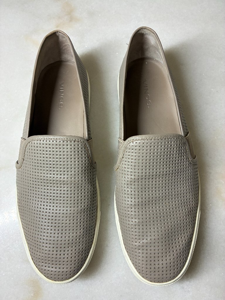 Vince Blair 5 Perforated Leather Slip-On Sneakers Women Size 8.5 Us